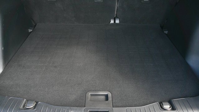 Used 2020 Ford Escape Titanium image 27