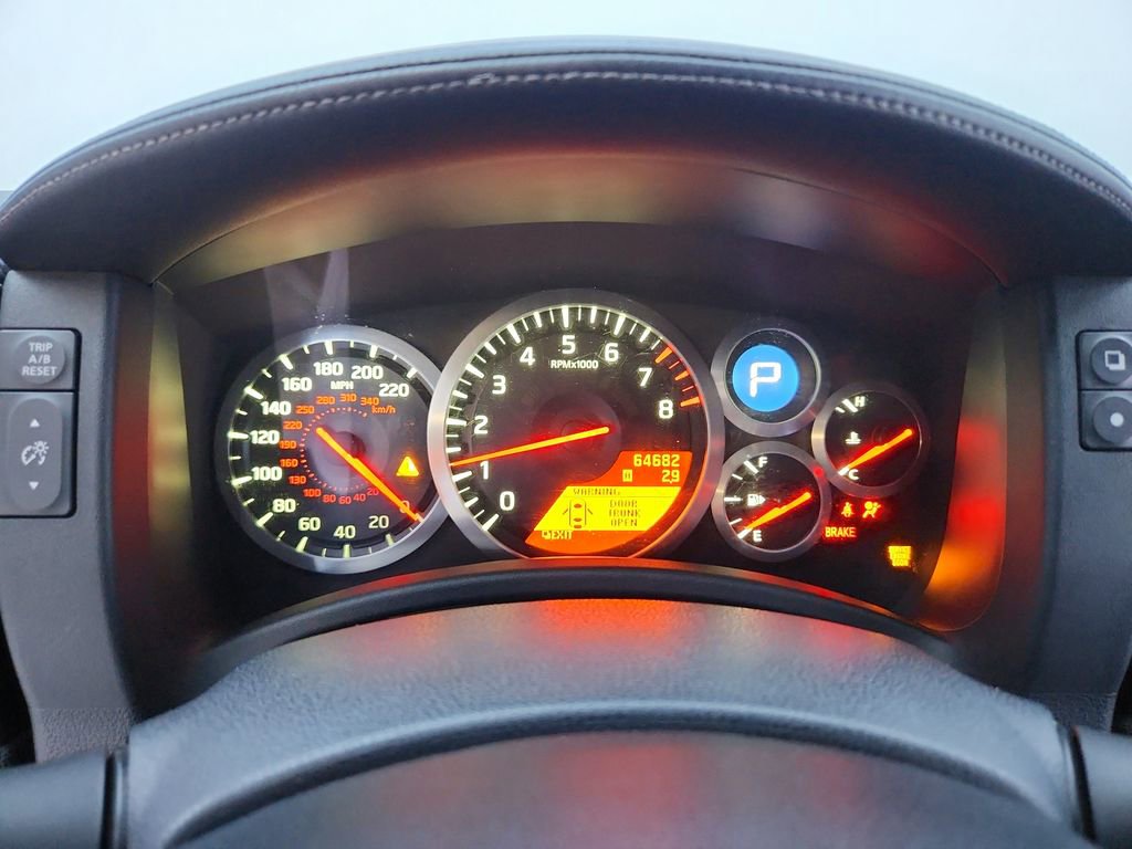 Used 2010 Nissan GT-R Premium AWD/4WD image 19