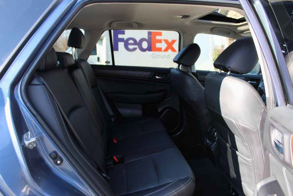 Used 2018 Subaru Outback 2.5i Limited image 31