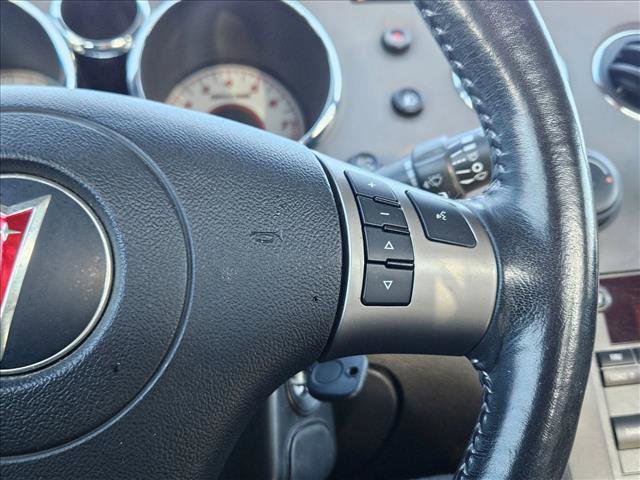 Used 2007 Pontiac Solstice Convertible w/ Premium Package image 15