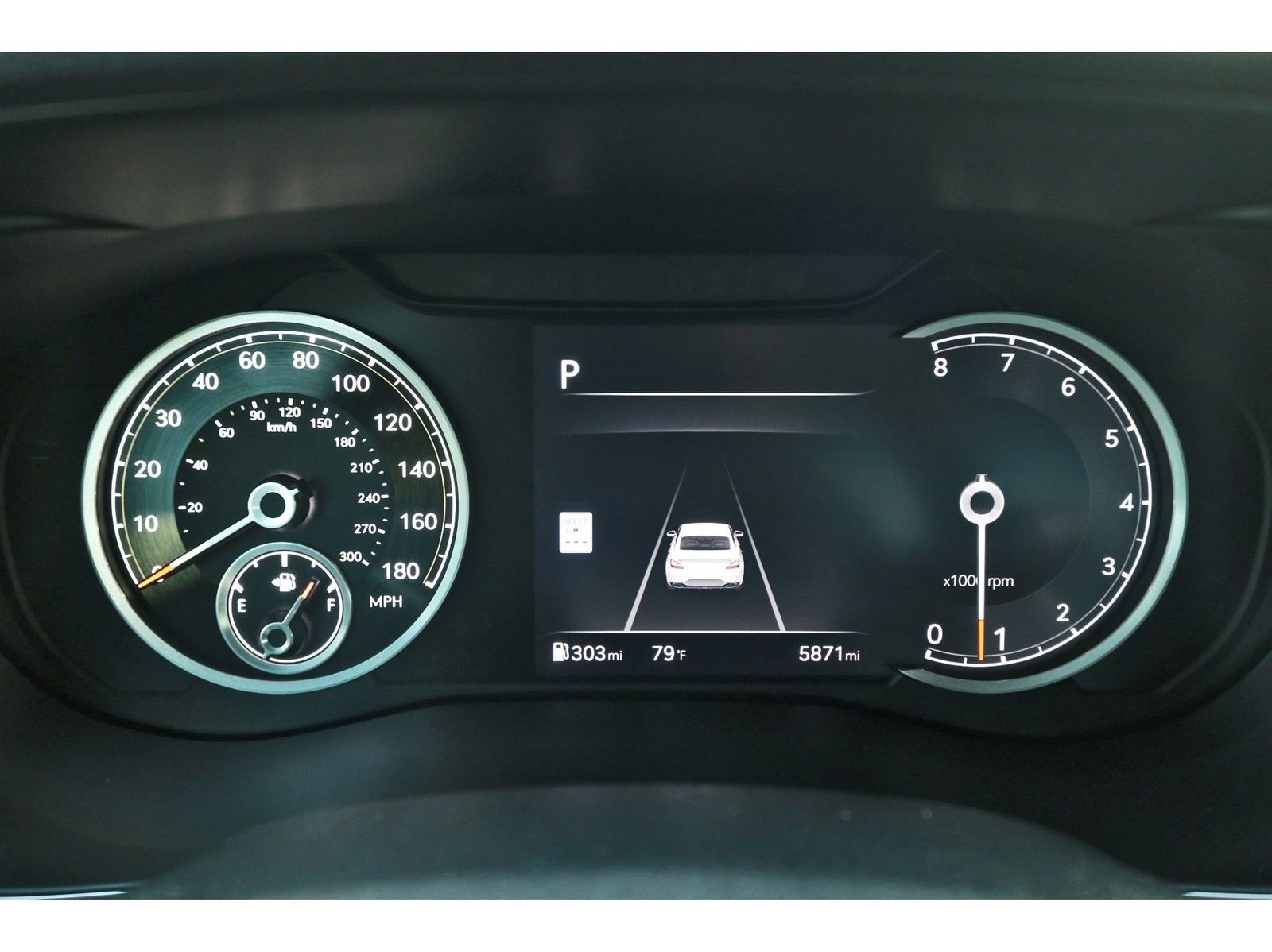 Used 2026 Genesis G70 2.5T Prestige image 16