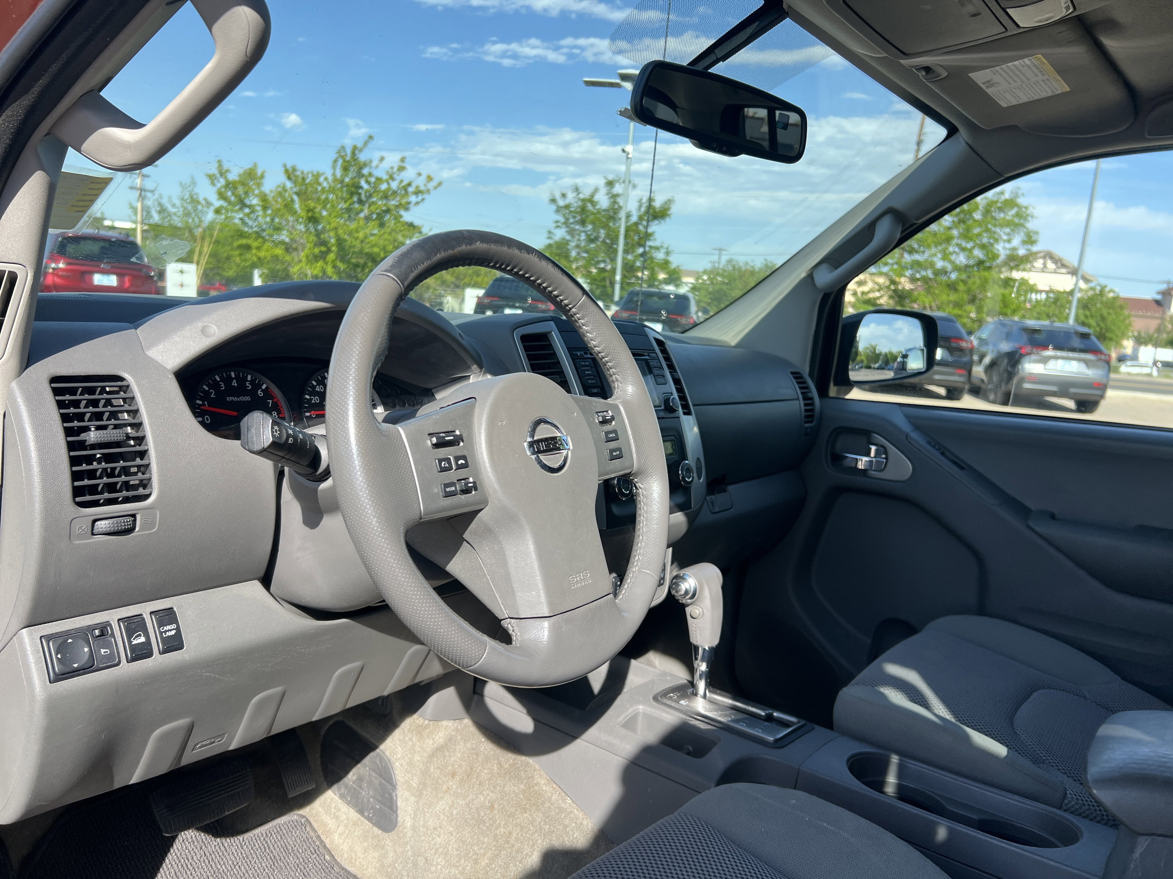 Used 2017 Nissan Frontier SV w/ SV Value Truck Package AWD/4WD image 25