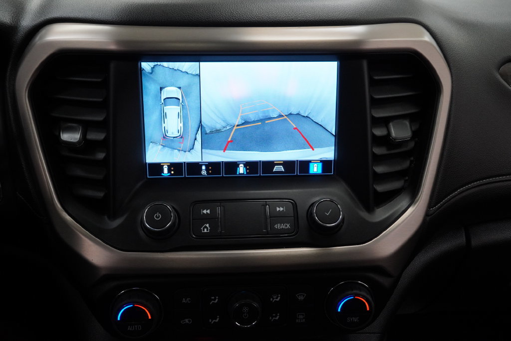 Certified 2023 GMC Acadia Denali w/ Denali Technology Package FWD image 22