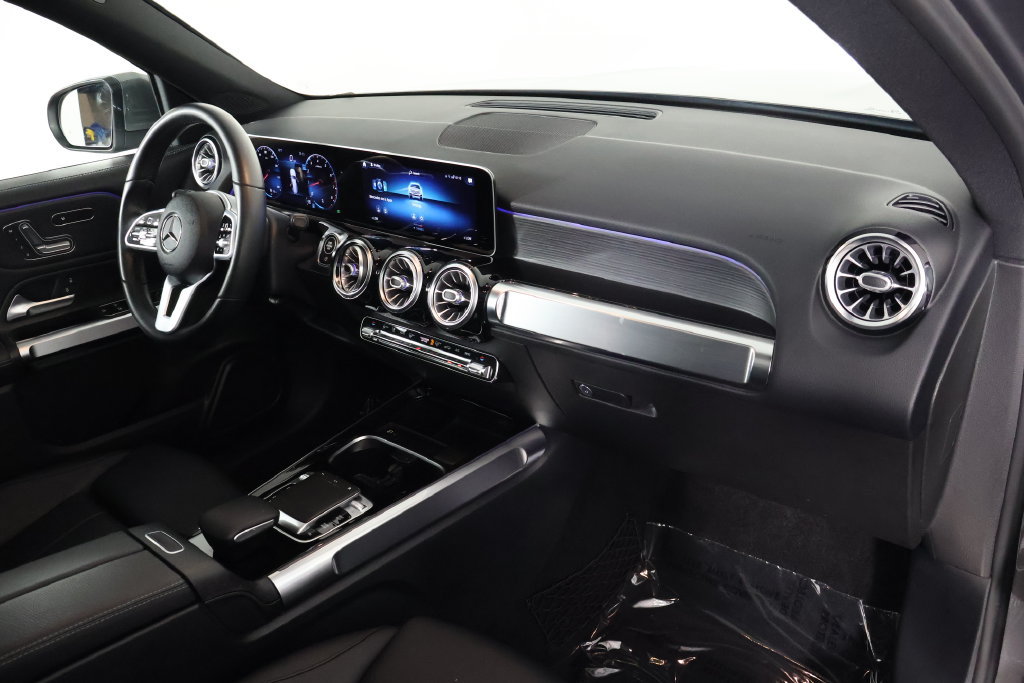Certified 2020 Mercedes-Benz GLB 250 4MATIC image 9