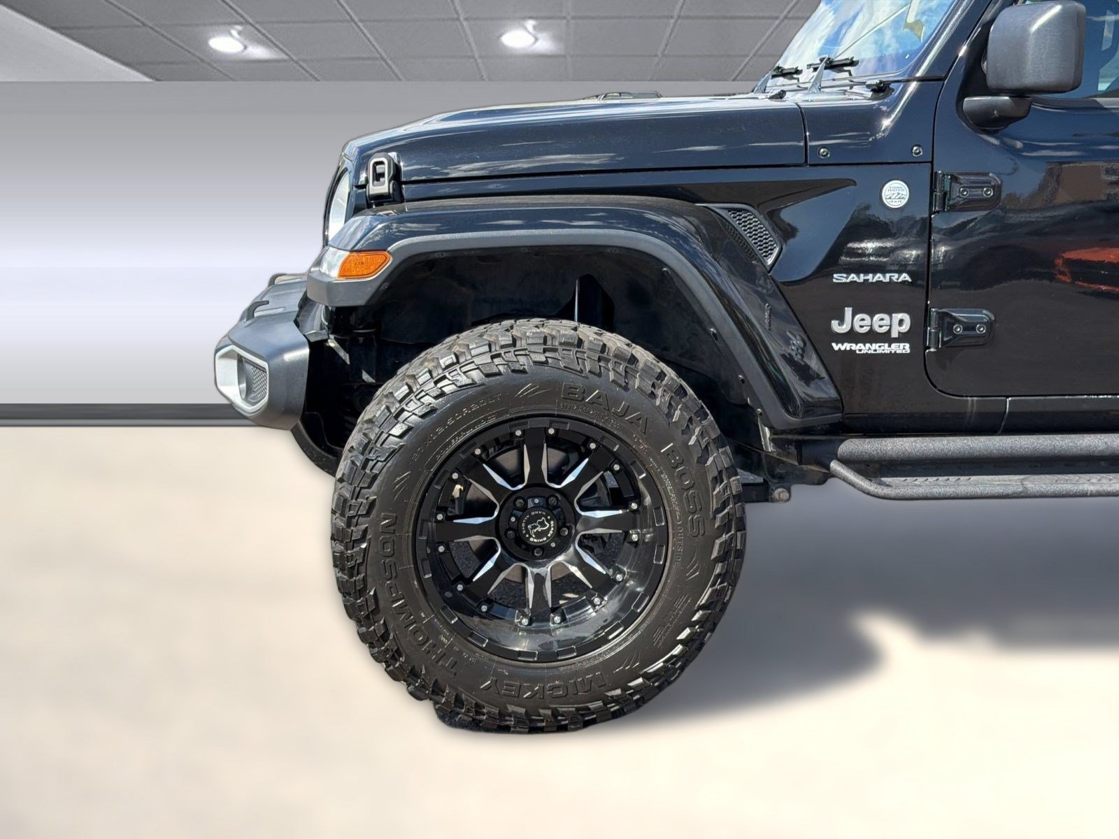 Used 2020 Jeep Wrangler Unlimited Sahara w/ Uconnect 4C Nav & Sound Group AWD/4WD image 24