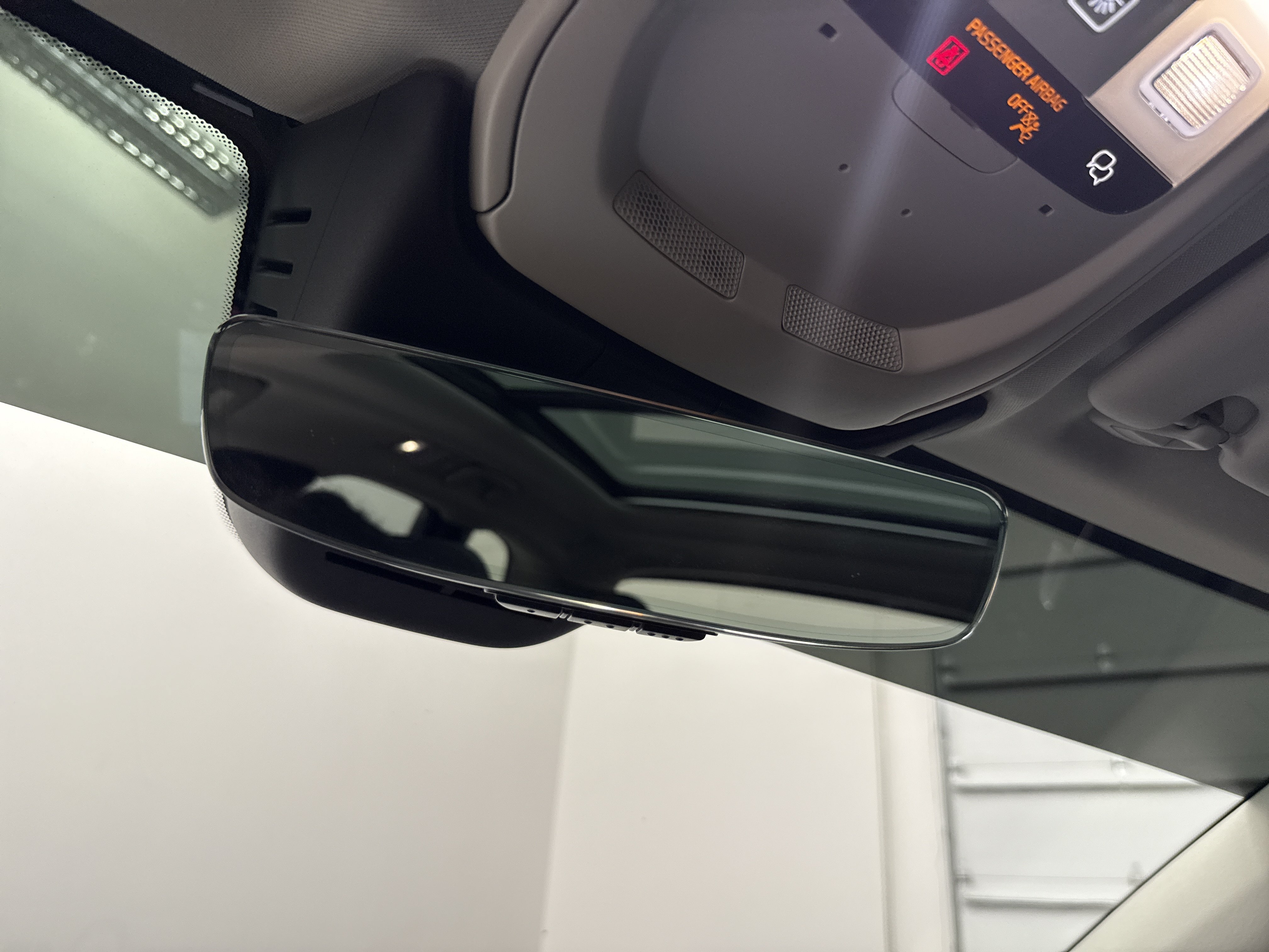 Certified 2023 Volvo XC60 B5 Plus w/ Climate Package FWD image 22