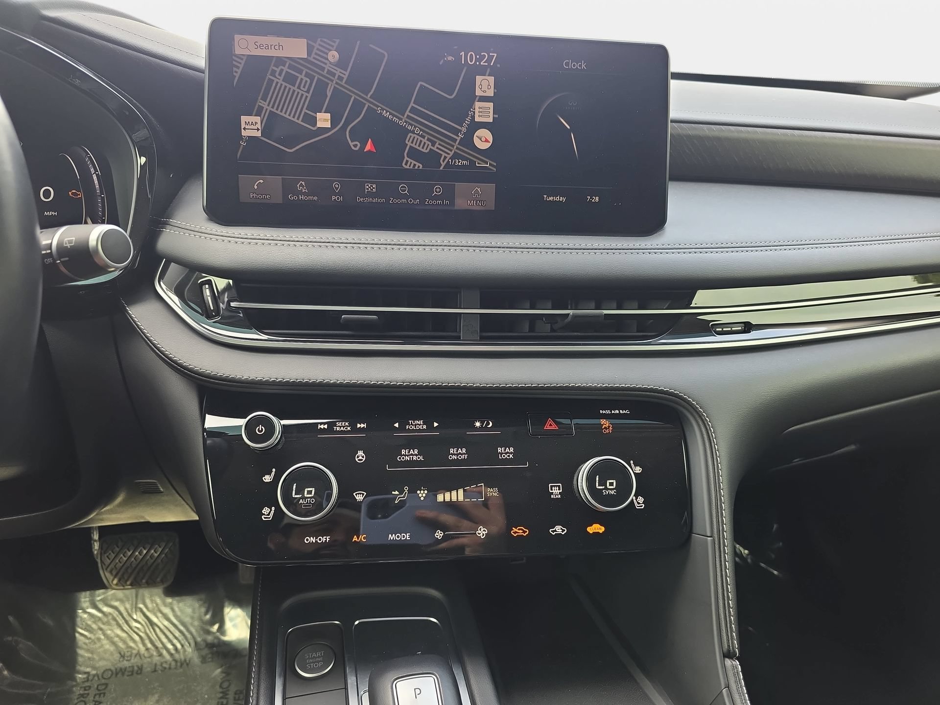 Certified 2023 INFINITI QX60 Sensory w/ Vision Package AWD/4WD image 20