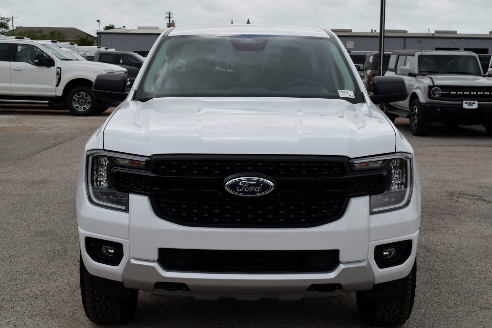 New 2026 Ford Ranger XL w/ FX4 Off-Road Package AWD/4WD image 2