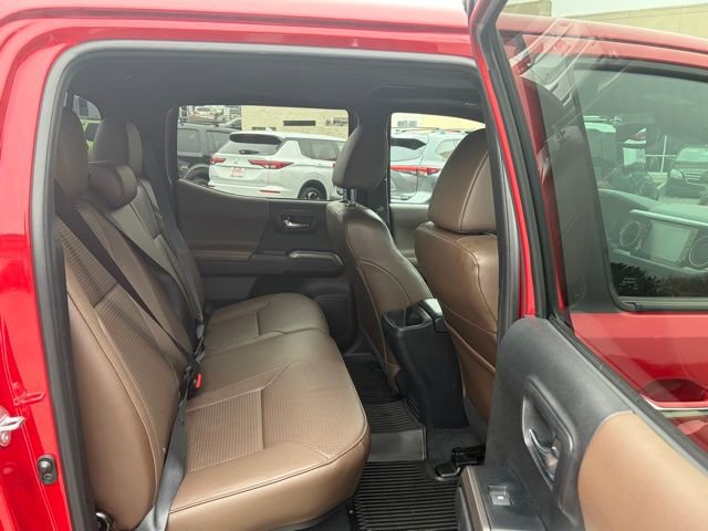 Used 2023 Toyota Tacoma Limited AWD/4WD image 32