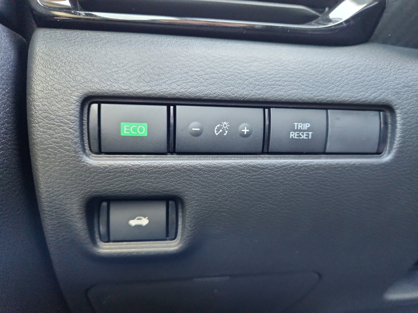 New 2025 Nissan Sentra SR image 25