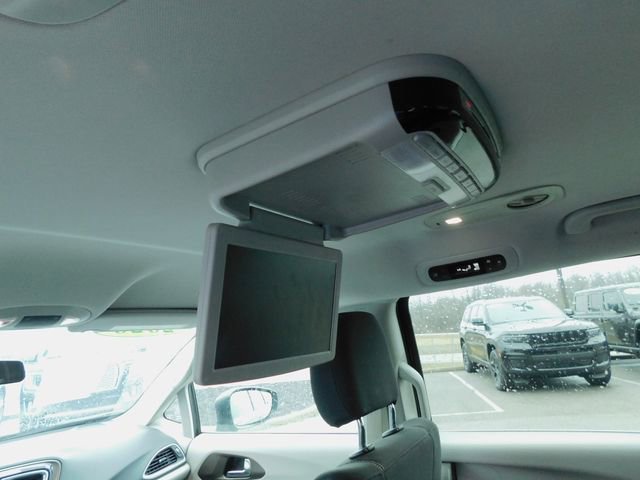 Certified 2020 Chrysler Voyager LX w/ Cold Weather Group image 22