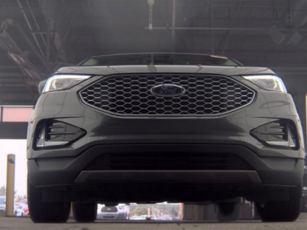Used 2024 Ford Edge SEL w/ Convenience Package AWD/4WD image 4