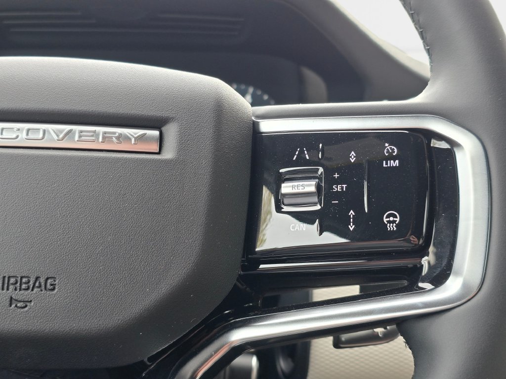 New 2026 Land Rover Discovery Sport Landmark AWD/4WD image 18