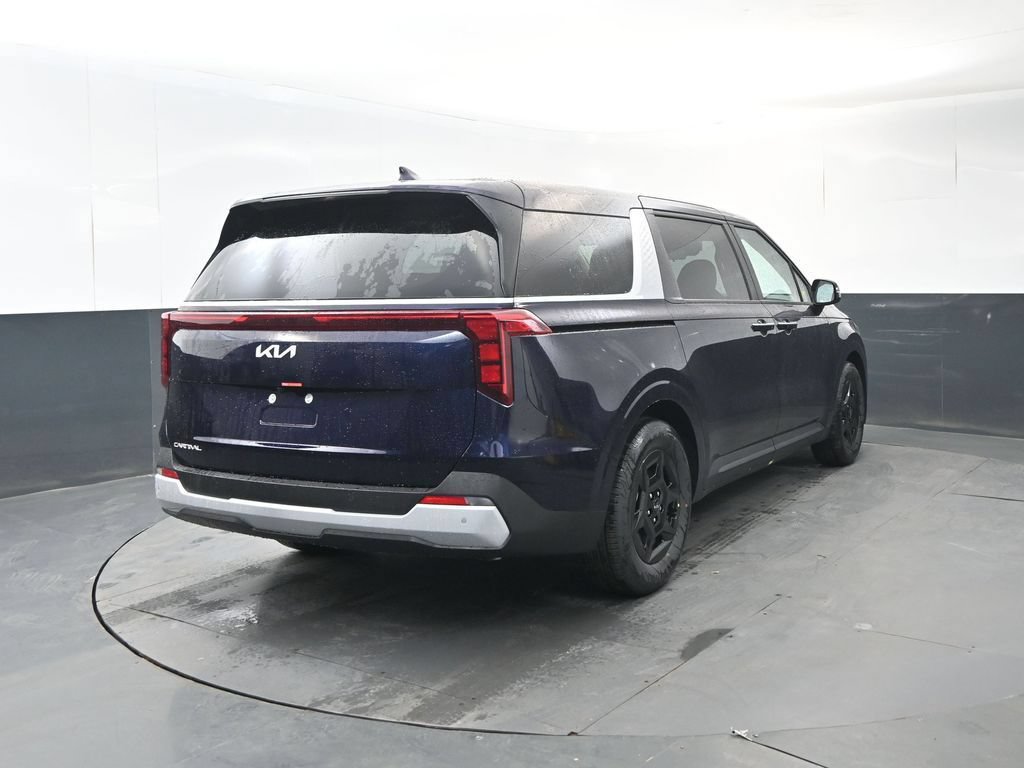 New 2026 Kia Carnival FWD image 5