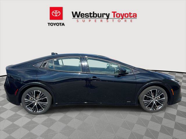 Certified 2024 Toyota Prius XLE AWD/4WD image 5