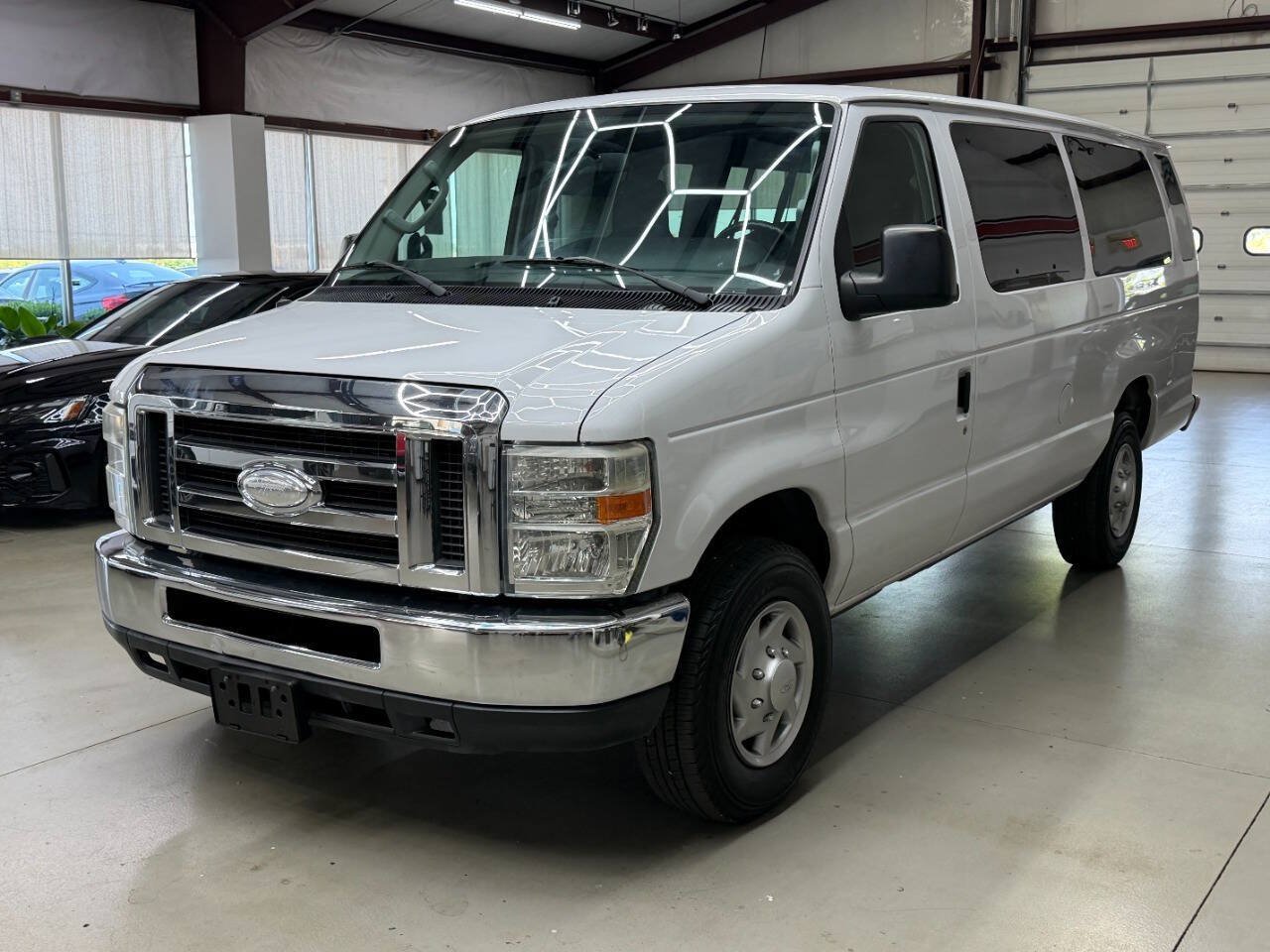 Used 2014 Ford E-350 and Econoline 350 XLT RWD image 5