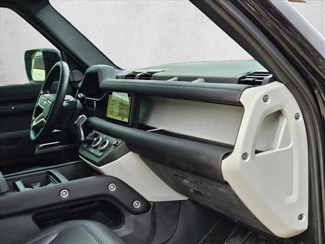 Used 2024 Land Rover Defender 110 S AWD/4WD image 19