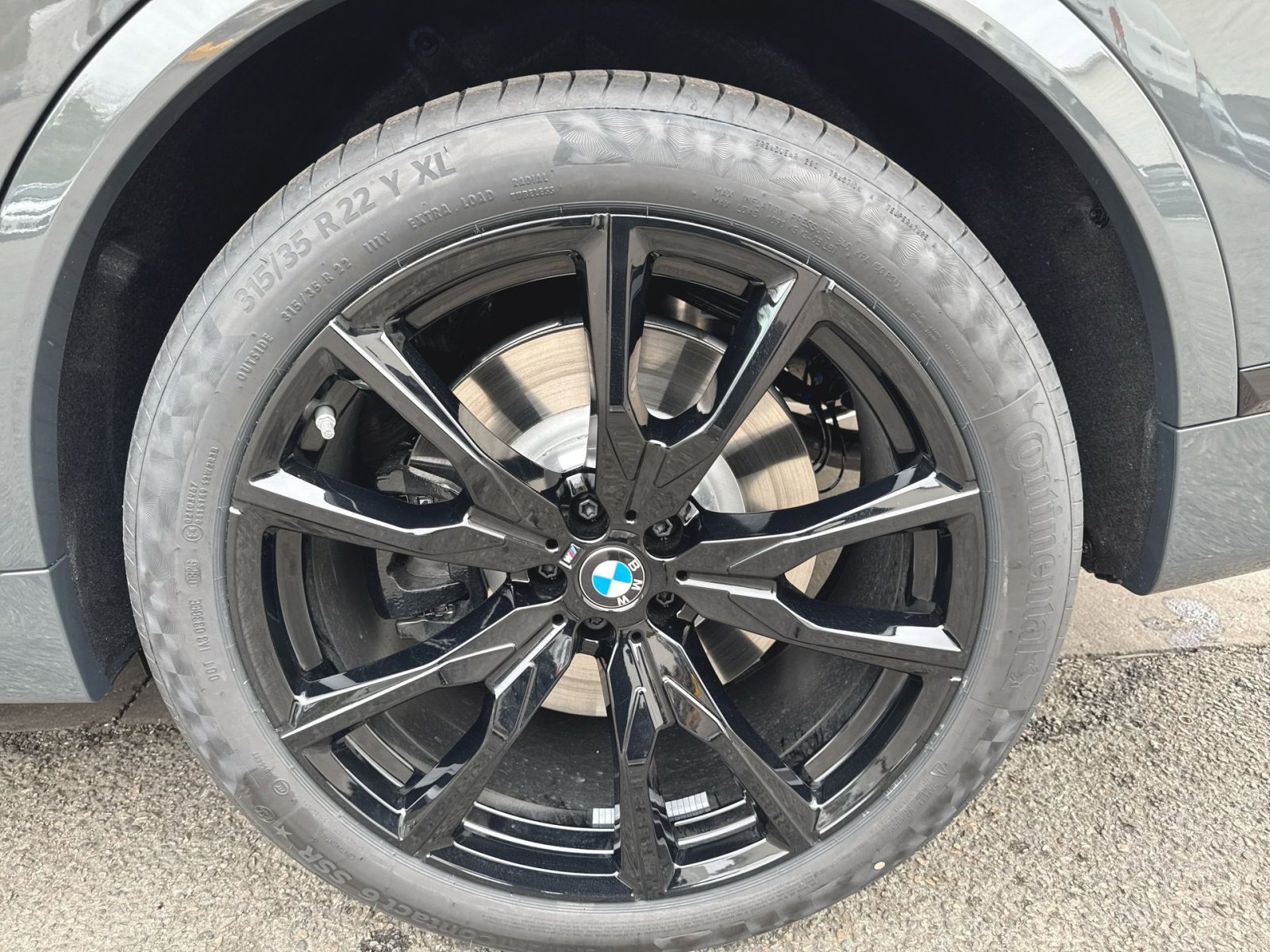 New 2026 BMW X7 M60i image 26