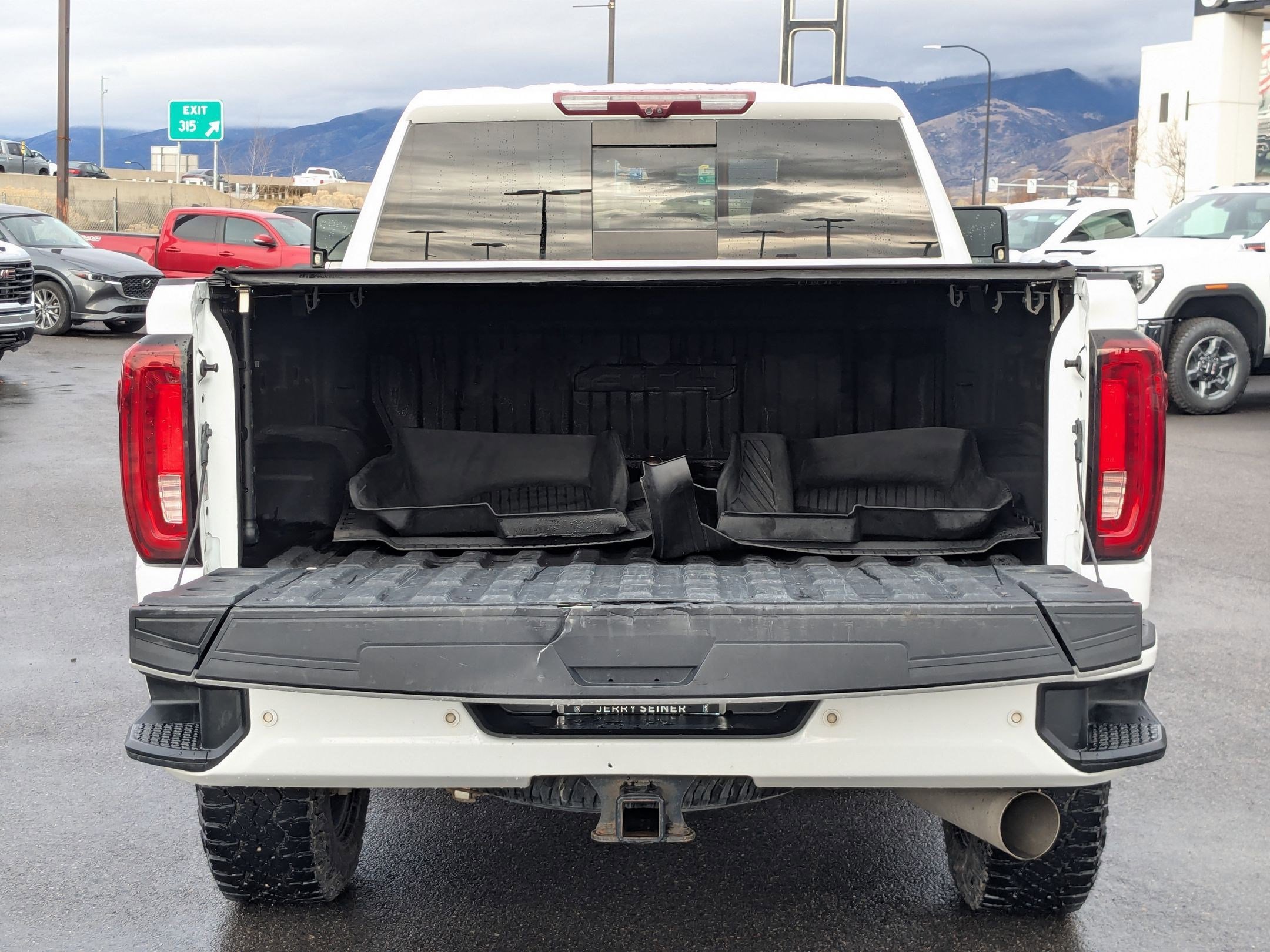 Used 2021 GMC Sierra 2500 AT4 w/ AT4 Premium Plus Package image 31
