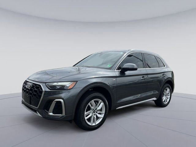 Used 2023 Audi Q5 2.0T Premium w/ Convenience Package AWD/4WD image 1