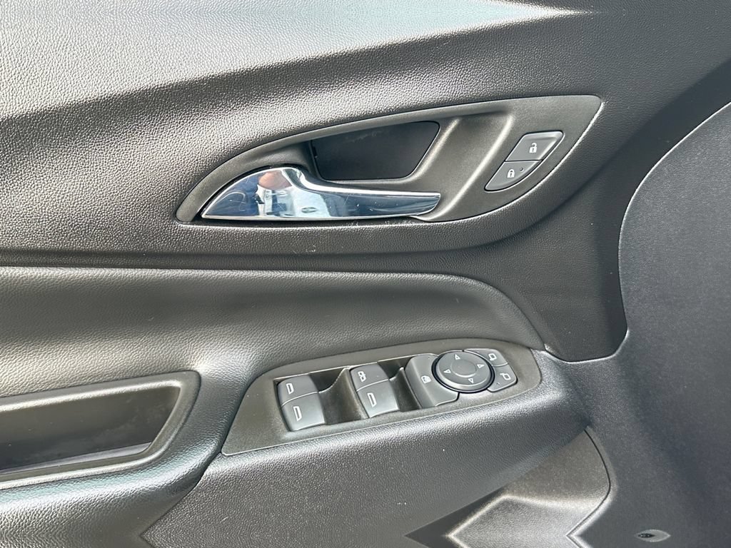 Used 2023 Chevrolet Equinox LT FWD image 20