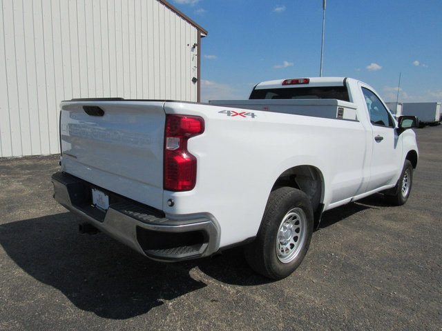 Used 2022 Chevrolet Silverado 1500 W/T w/ WT Value Package AWD/4WD image 3