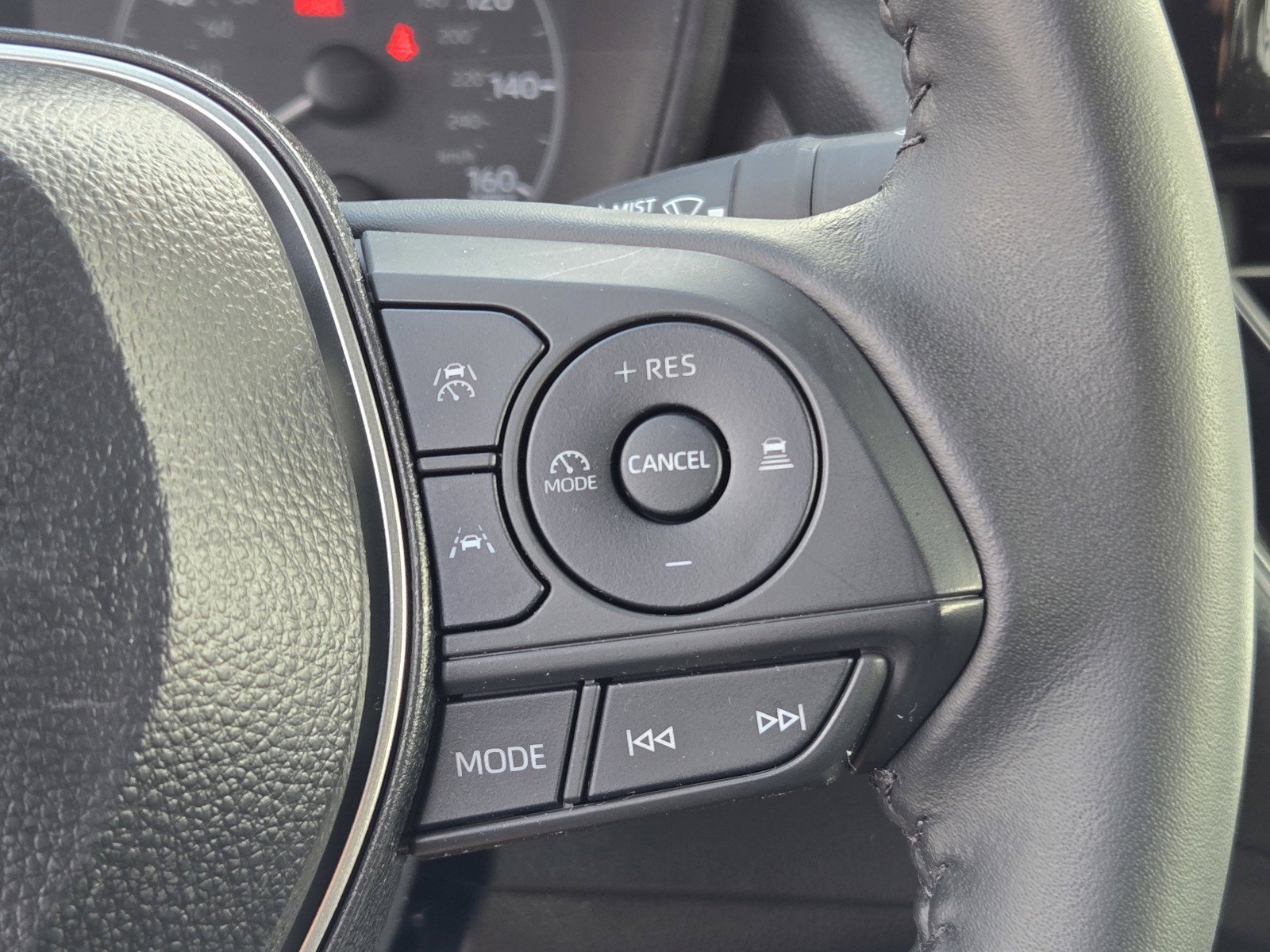 Used 2025 Toyota Corolla SE FWD image 19