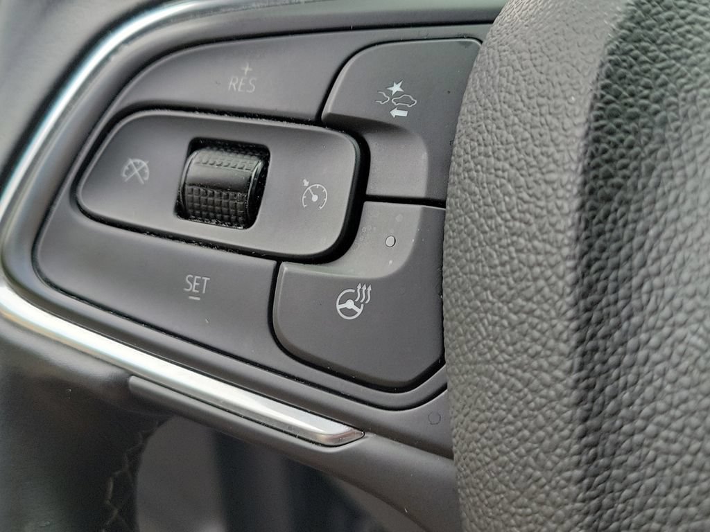 Used 2021 Buick Envision Avenir w/ Technology Package II AWD/4WD image 21