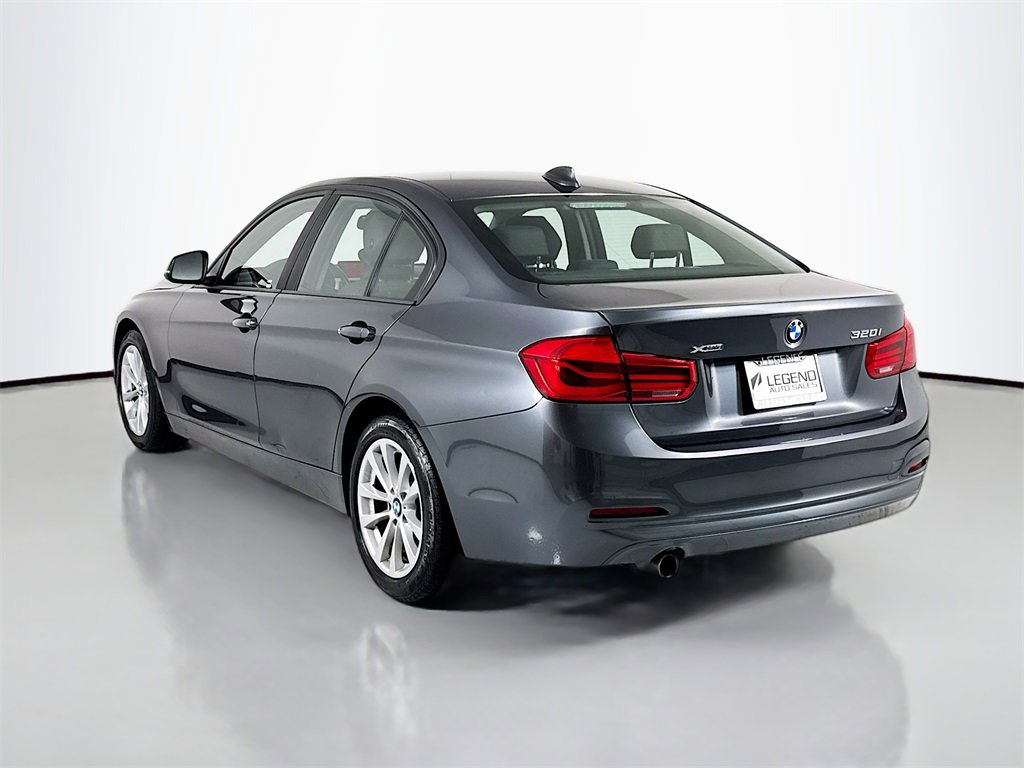 Used 2018 BMW 320i xDrive Sedan image 8
