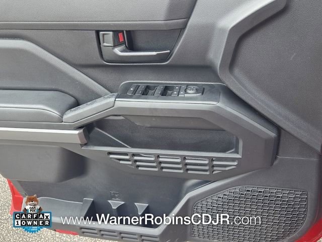 Used 2025 Toyota Tacoma SR5 image 27