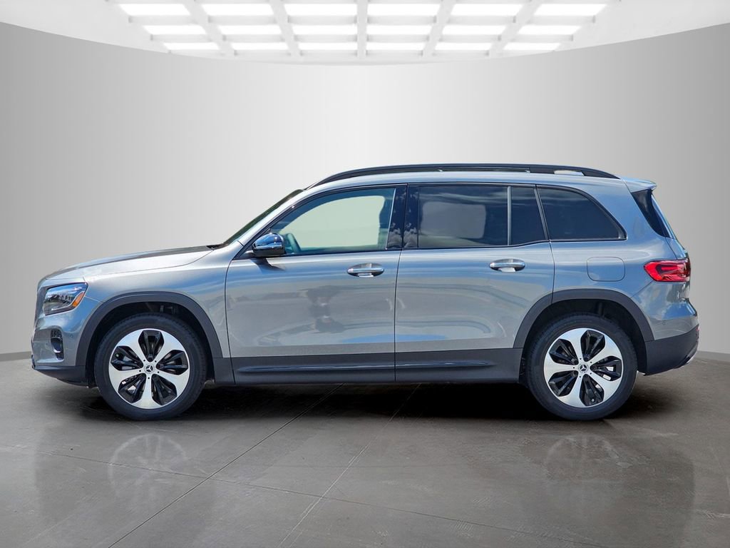 Used 2026 Mercedes-Benz GLB 250 image 3