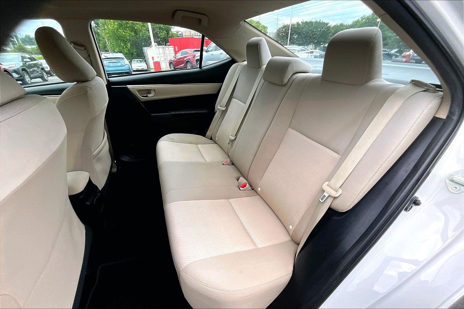 Used 2014 Toyota Corolla LE FWD image 24