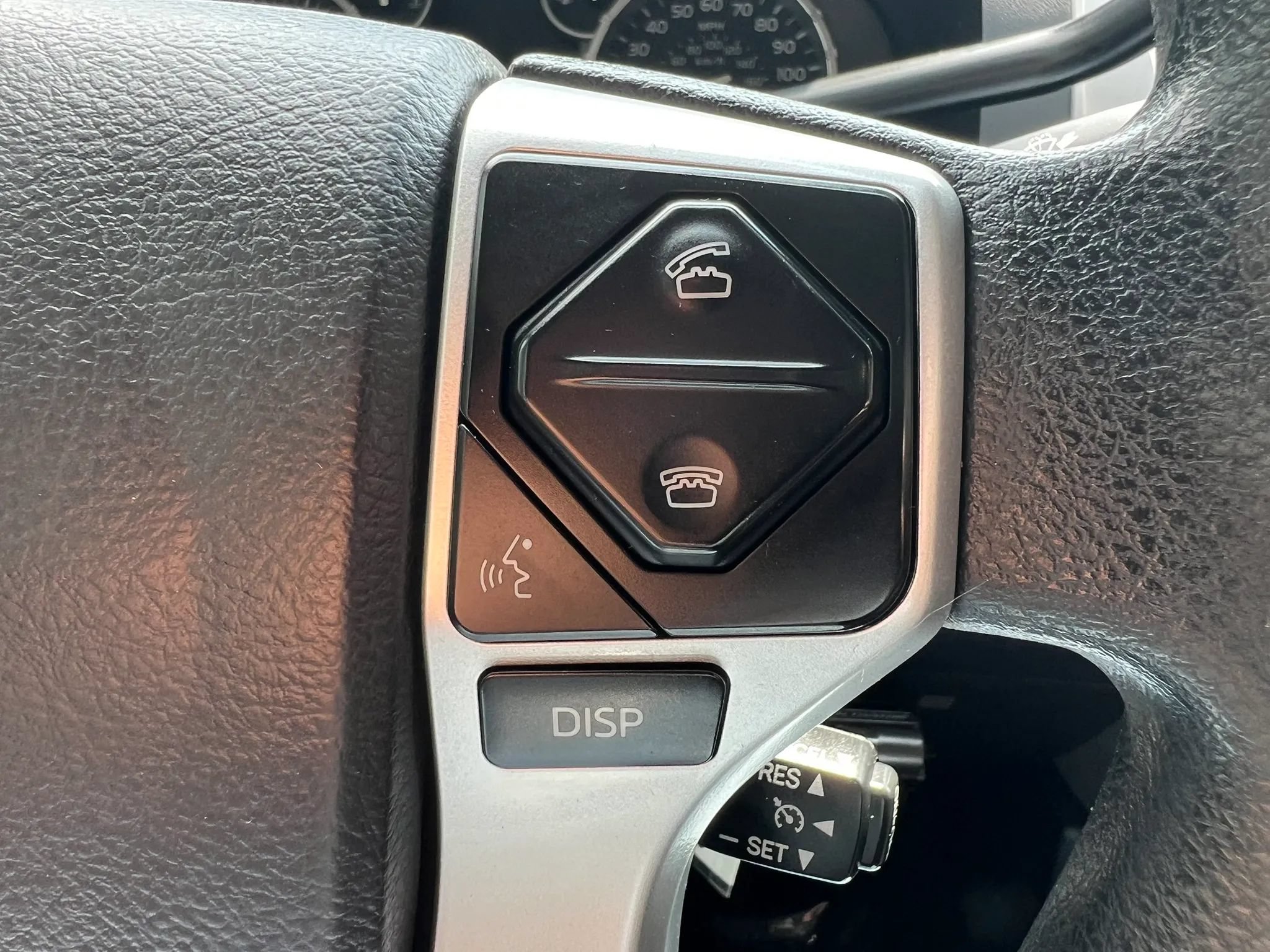 Used 2015 Toyota Tundra SR5 AWD/4WD image 22