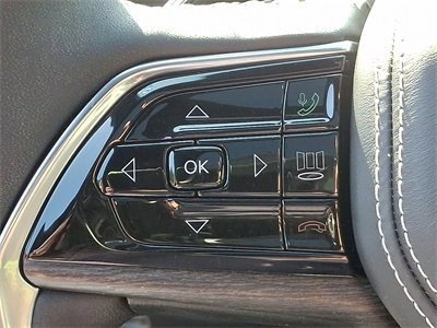 Used 2024 Jeep Grand Cherokee Overland w/ Luxury Tech Group IV image 20