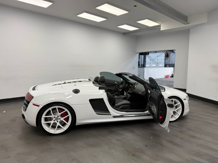 Used 2011 Audi R8 V10 AWD/4WD image 46