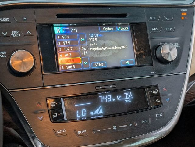 Used 2014 Toyota Avalon XLE Premium image 16