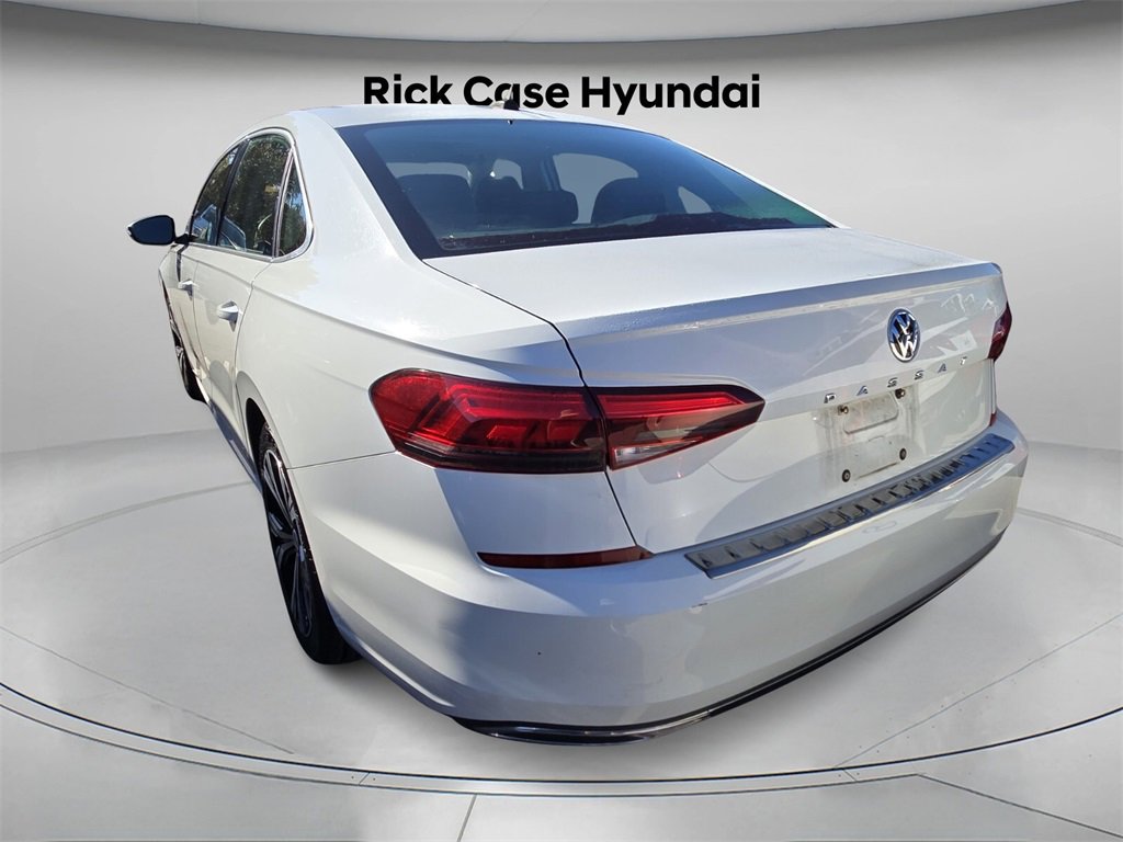 Used 2021 Volkswagen Passat 2.0T SE image 6