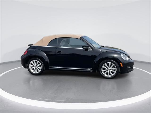 Used 2014 Volkswagen Beetle TDI FWD image 9