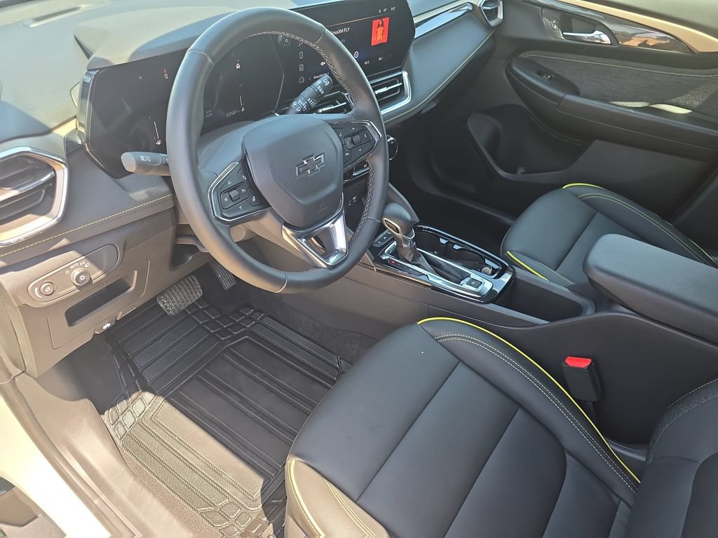 Used 2025 Chevrolet TrailBlazer ACTIV w/ Convenience Package FWD image 15