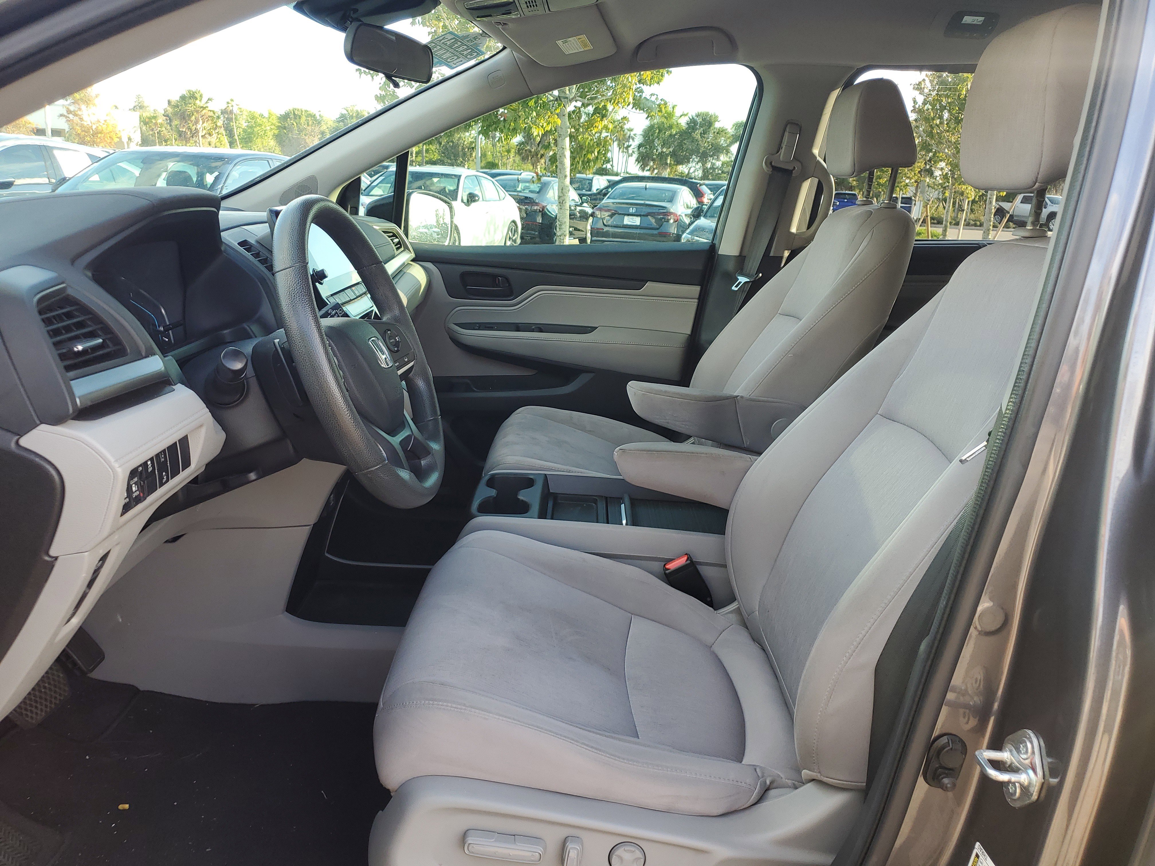 Used 2019 Honda Odyssey EX image 24