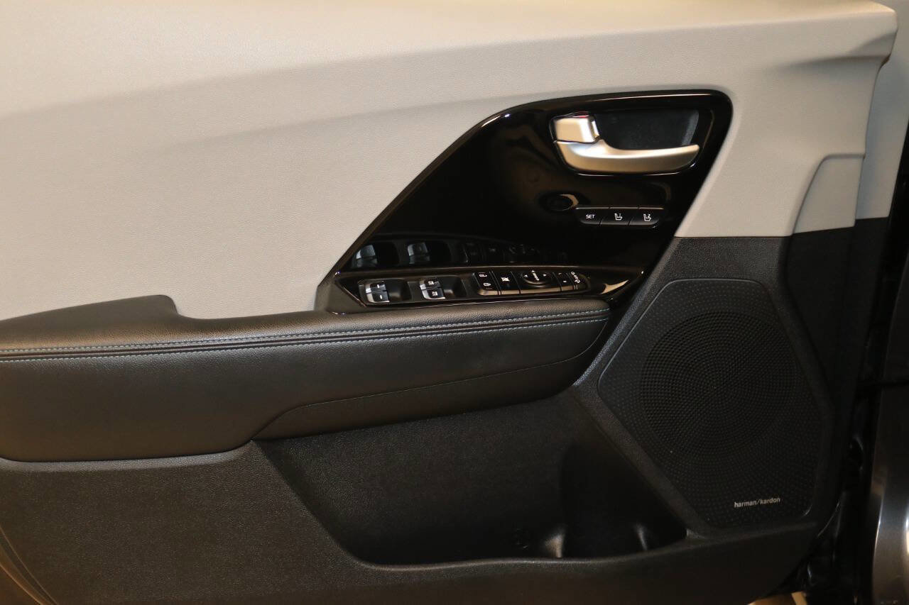 Used 2018 Kia Niro EX Premium image 59