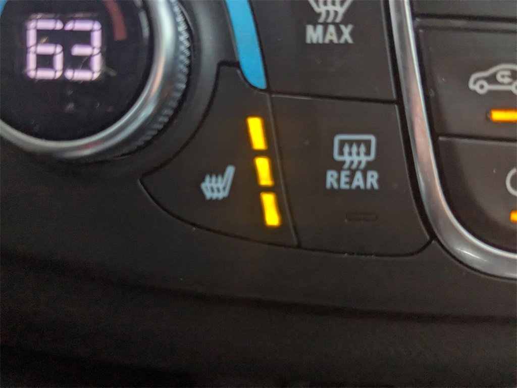 Used 2023 Chevrolet Traverse RS image 25