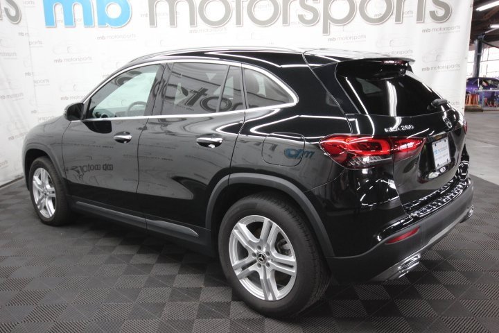 Used 2022 Mercedes-Benz GLA 250 4MATIC image 3