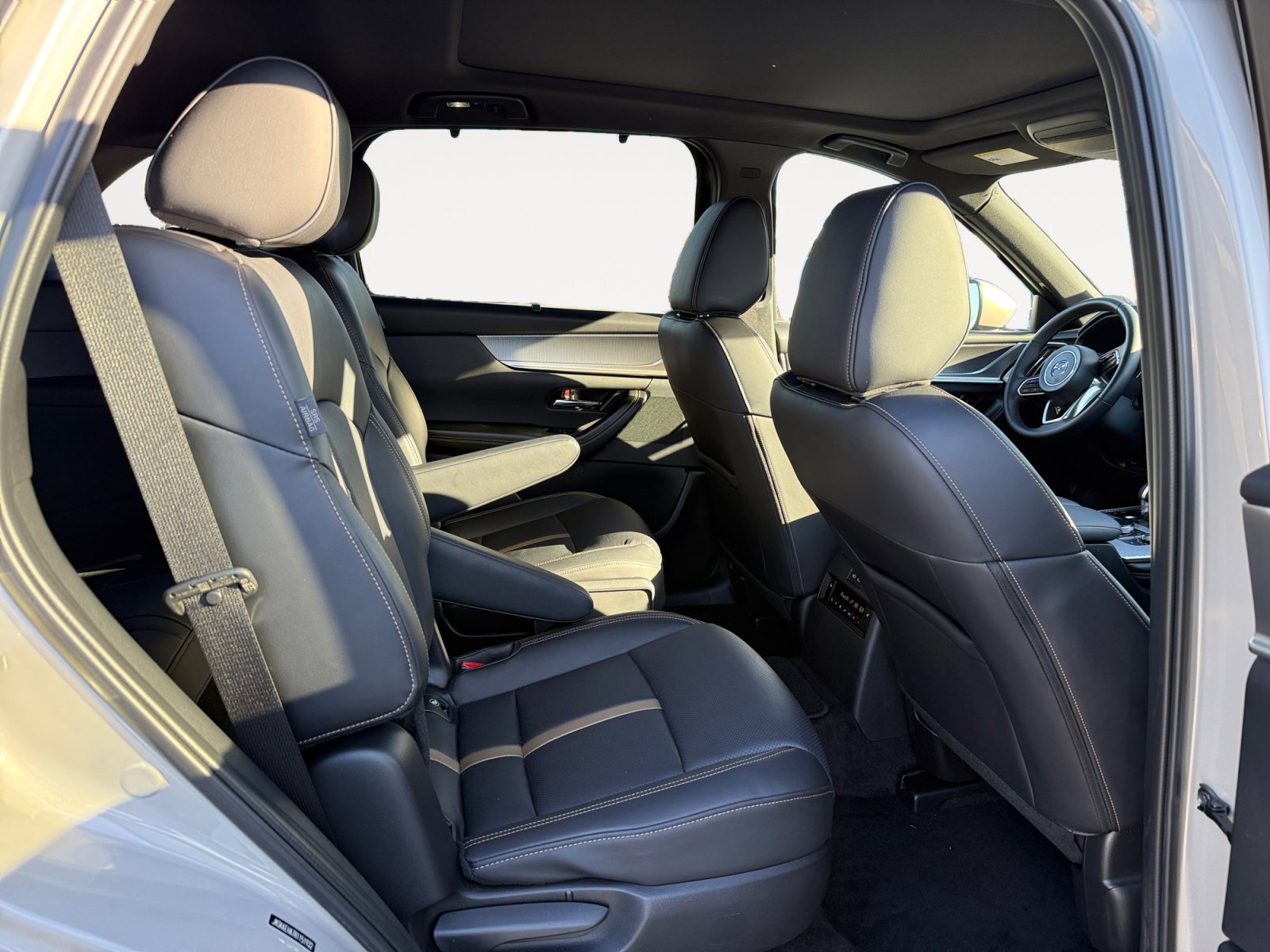 Certified 2024 MAZDA CX-90 Plug-In Hybrid w/ Premium Plus image 18