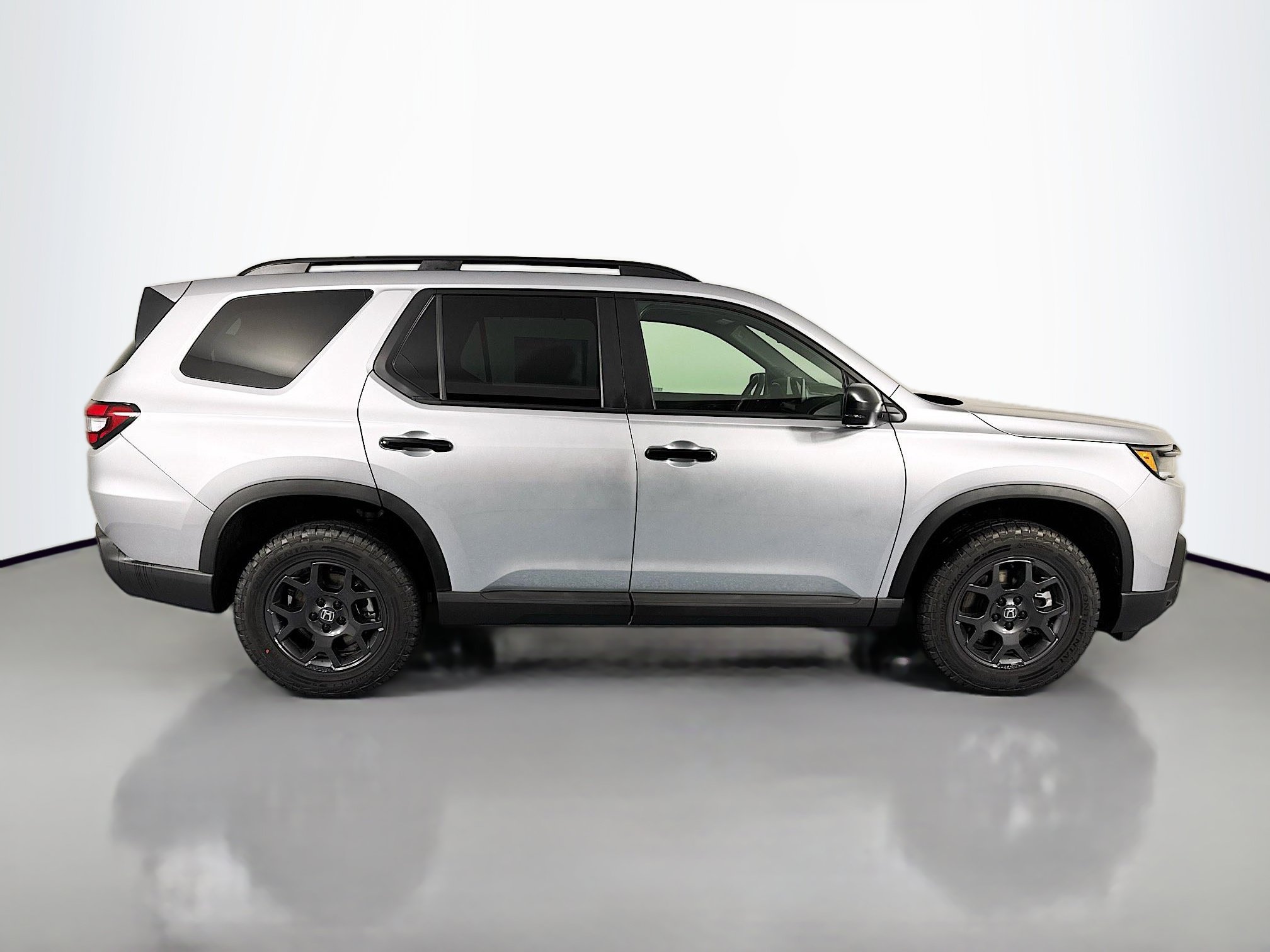 New 2026 Honda Pilot TrailSport image 4
