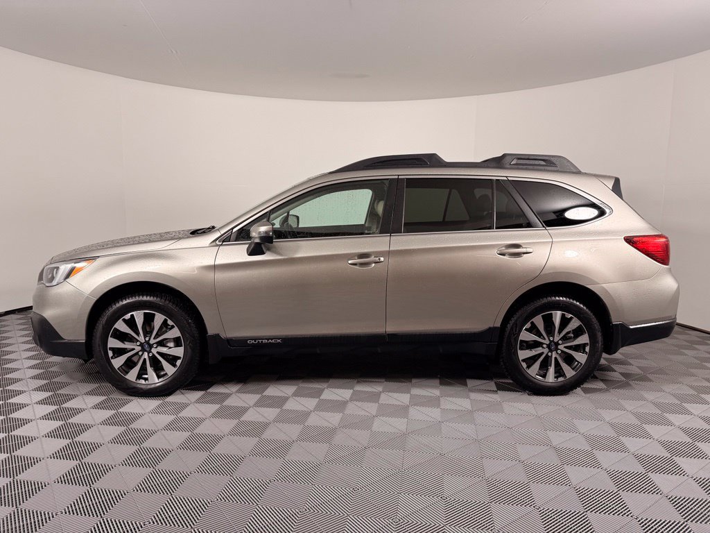 Used 2015 Subaru Outback 3.6R Limited AWD/4WD image 12