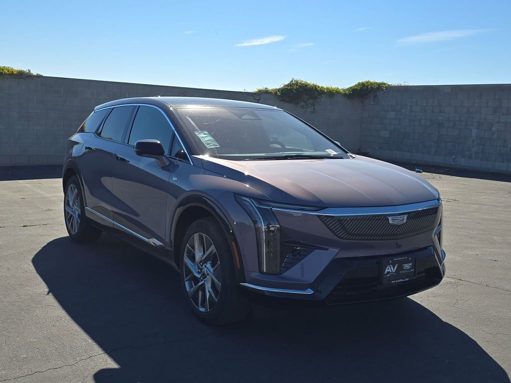 New 2026 Cadillac Optiq Luxury 1 RWD image 16