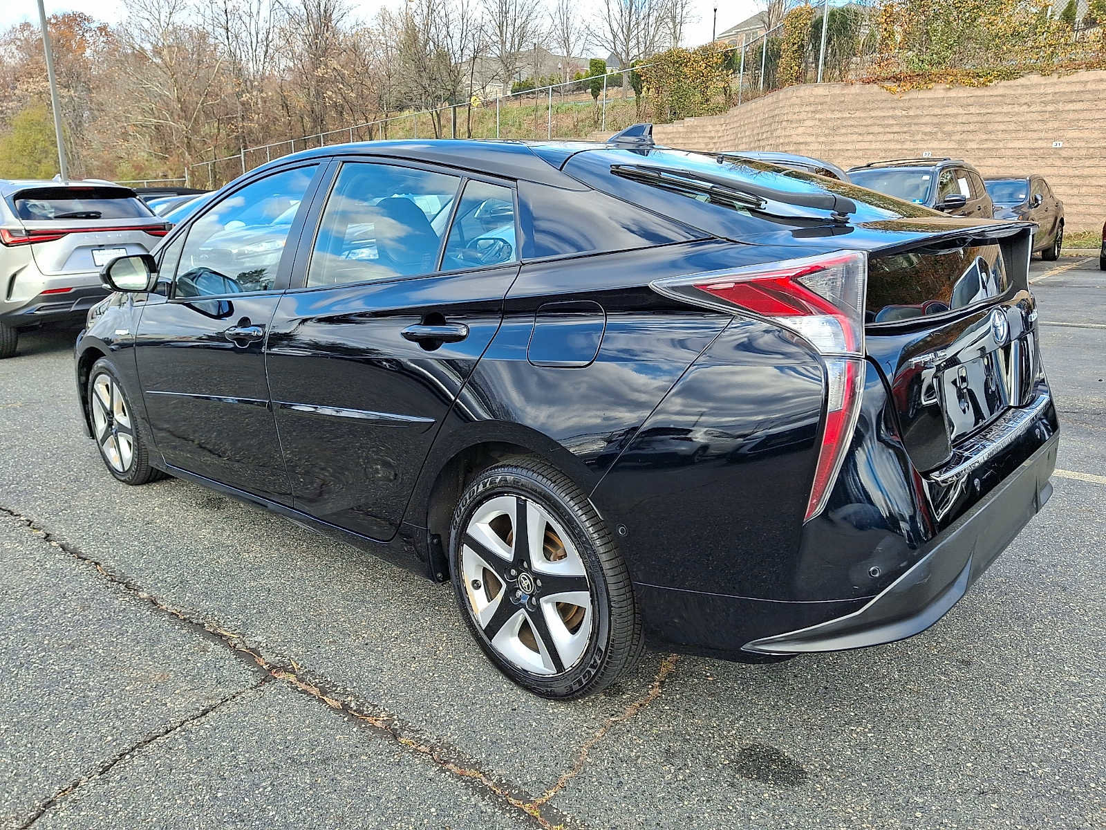 Used 2018 Toyota Prius Four Touring image 6
