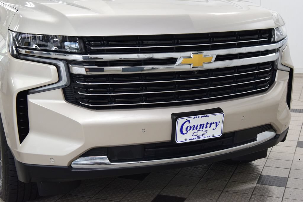 Used 2022 Chevrolet Tahoe LT w/ Luxury Package AWD/4WD image 13