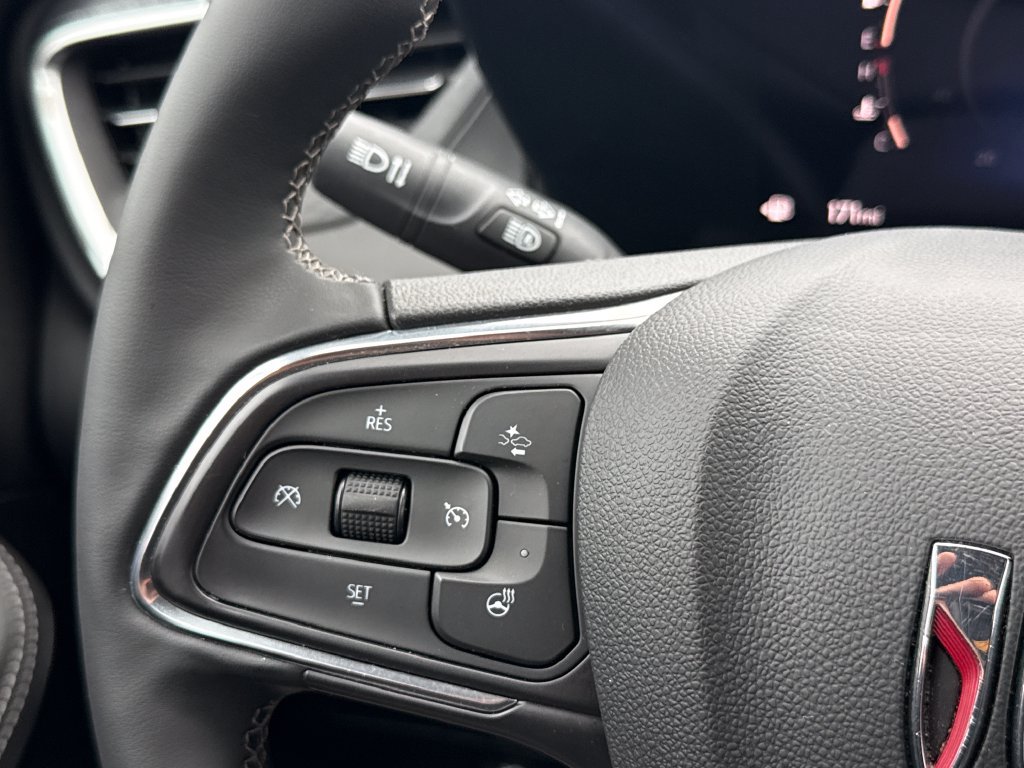 Certified 2024 Buick Encore GX Avenir FWD image 19